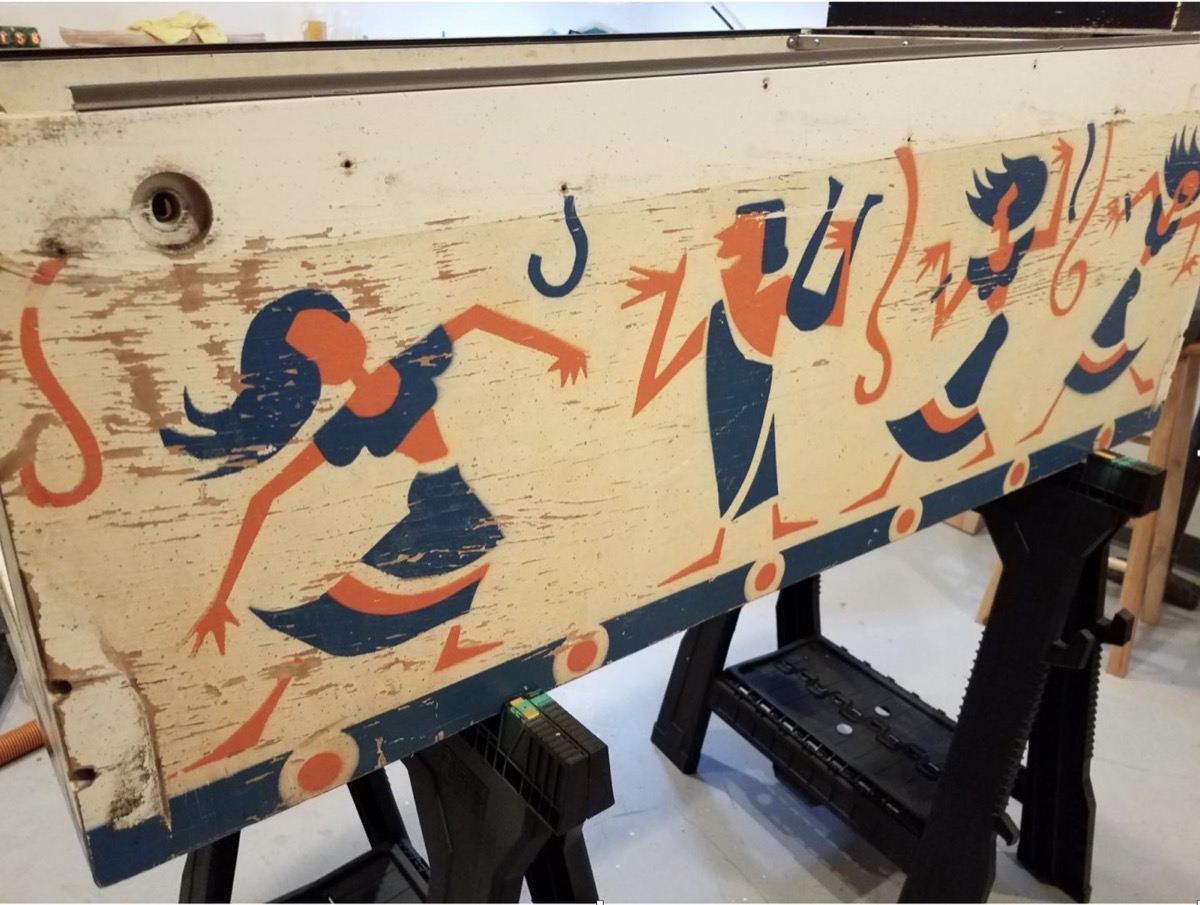 Darling pinball before restoration